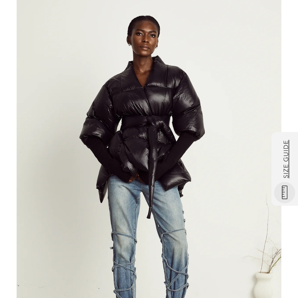Black Puffer Belted Jacket - Picture 4 of 16